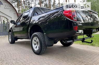 Внедорожник / Кроссовер Mitsubishi L 200 2013 в Киеве