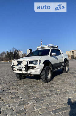 Пикап Mitsubishi L 200 2011 в Харькове