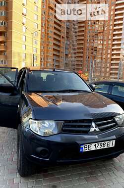 Пікап Mitsubishi L 200 2013 в Одесі