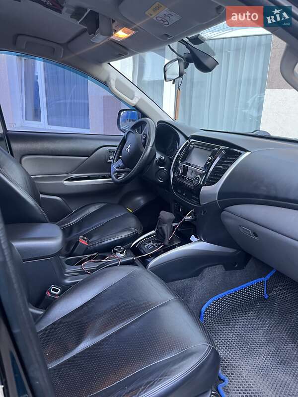 Пікап Mitsubishi L 200 2016 в Харкові фото 3 Пікап Mitsubishi L 200 2016 в Харкові