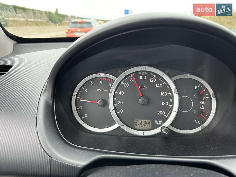 Пикап Mitsubishi L 200 2010 в Харькове