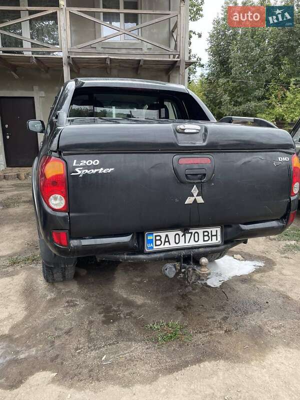 Пікап Mitsubishi L 200 2008 в Новомиргороді