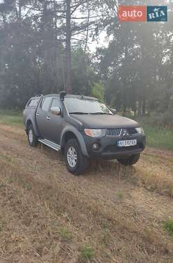 Пикап Mitsubishi L 200 2007 в Киеве