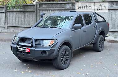 Пікап Mitsubishi L 200 2008 в Києві