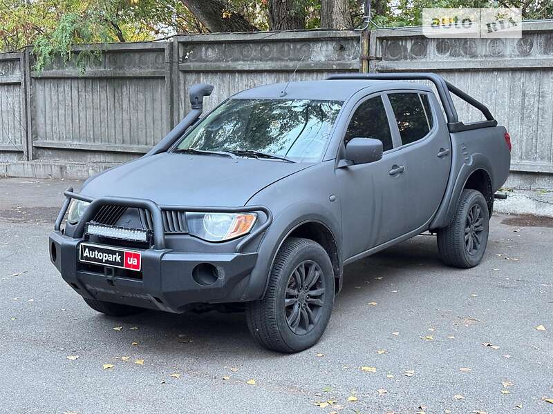 Пикап Mitsubishi L 200 2008 в Киеве