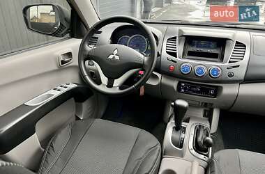 Пикап Mitsubishi L 200 2009 в Киеве