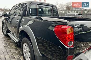 Пикап Mitsubishi L 200 2009 в Киеве