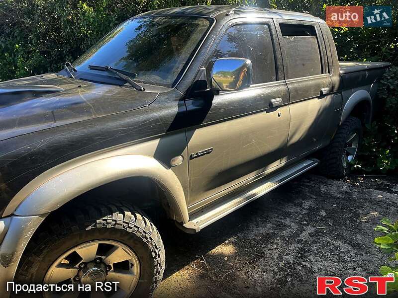 Mitsubishi L 200 2006