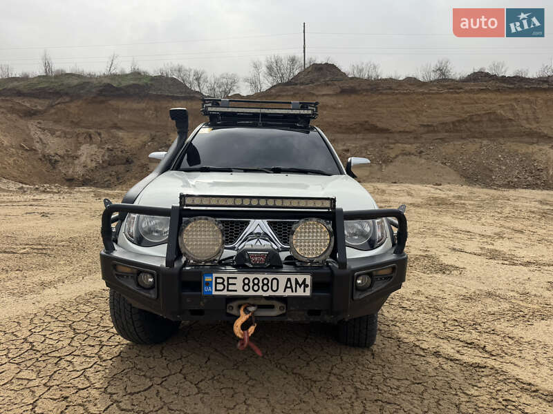 Пикап Mitsubishi L 200 2011 в Вознесенске