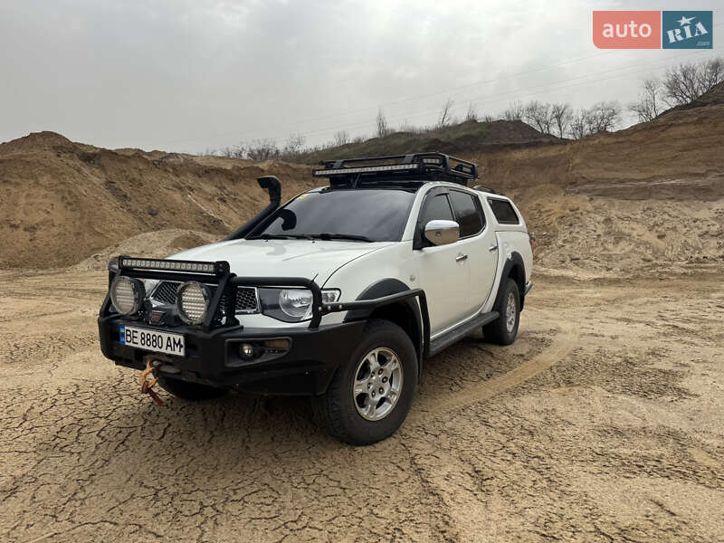 Пикап Mitsubishi L 200 2011 в Вознесенске