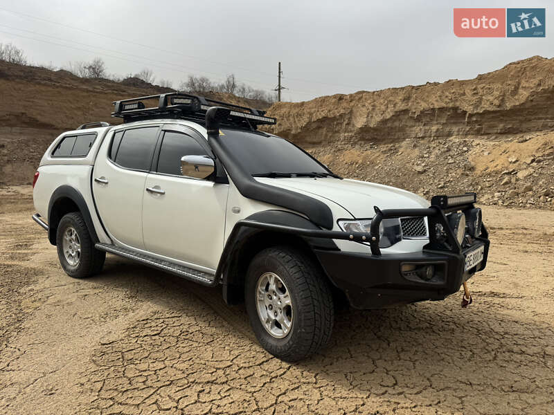 Пикап Mitsubishi L 200 2011 в Вознесенске