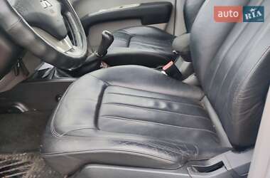 Пикап Mitsubishi L 200 2011 в 
