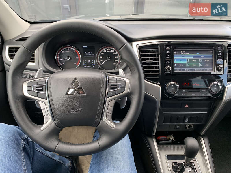 Пикап Mitsubishi L 200 2023 в Львове