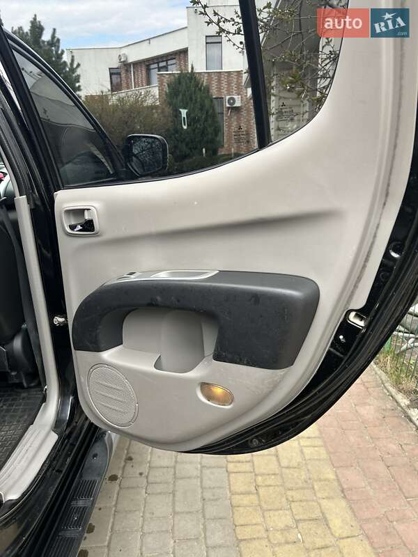 Пикап Mitsubishi L 200 2011 в Харькове фото 12 Пикап Mitsubishi L 200 2011 в Харькове