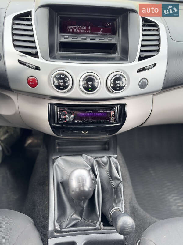 Пикап Mitsubishi L 200 2013 в Сарнах