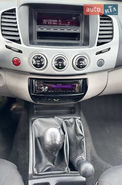 Пикап Mitsubishi L 200 2013 в 
