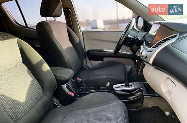 Пікап Mitsubishi L 200 2012 в 