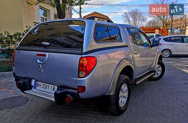 Пикап Mitsubishi L 200 2011 в 