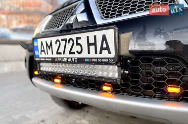 Пікап Mitsubishi L 200 2012 в 
