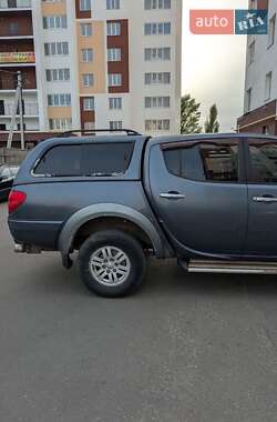 Пикап Mitsubishi L 200 2007 в 