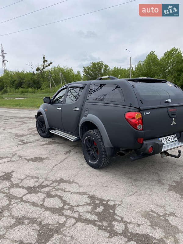 Пікап Mitsubishi L 200 2008 в Здолбуніві