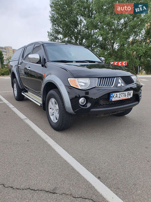 Mitsubishi L 200 2008