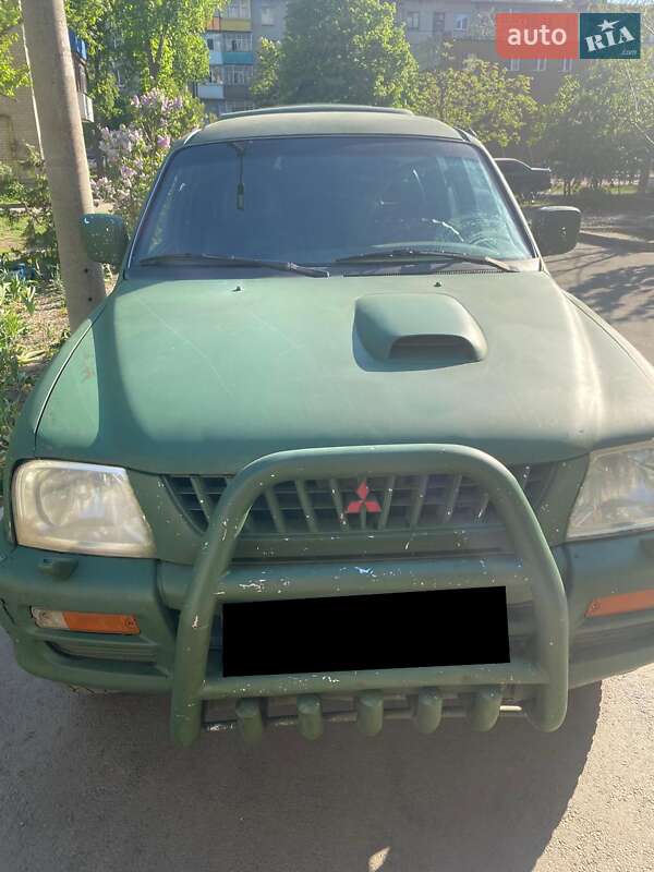 Пикап Mitsubishi L 200 2001 в 