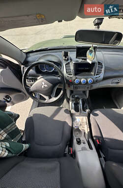 Пікап Mitsubishi L 200 2006 в 