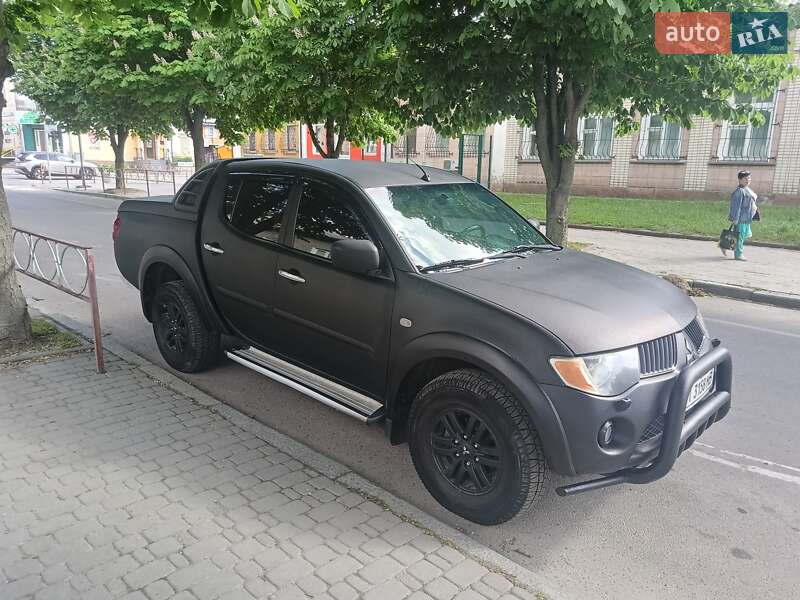 Пикап Mitsubishi L 200 2007 в Белой Церкви фото 3 Пикап Mitsubishi L 200 2007 в Белой Церкви