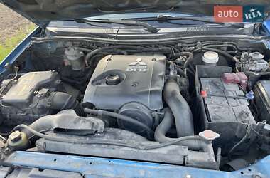 Пікап Mitsubishi L 200 2007 в 