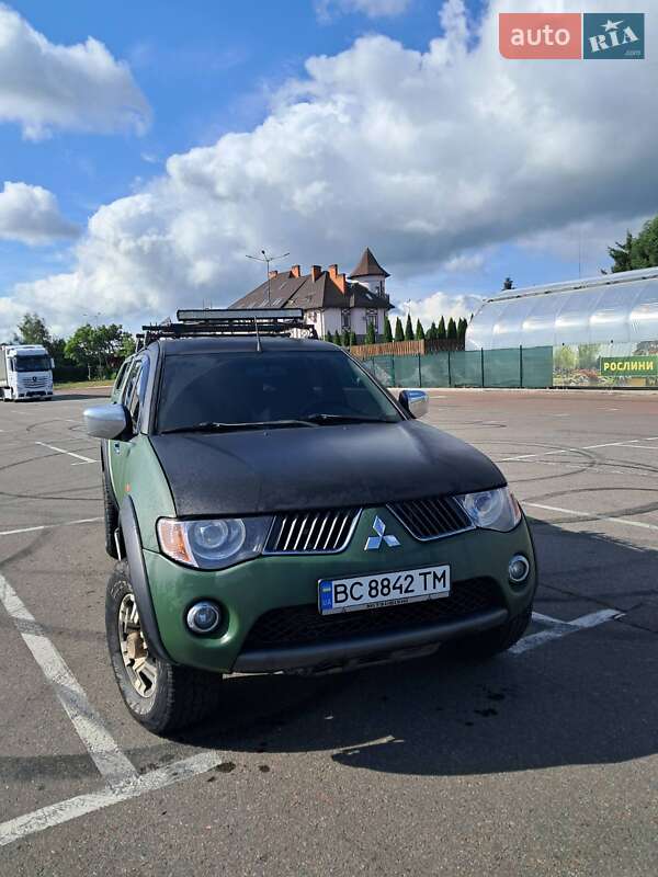 Mitsubishi L 200 2007