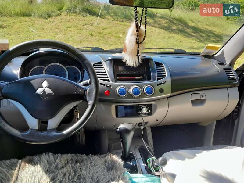 Пікап Mitsubishi L 200 2008 в Рахові