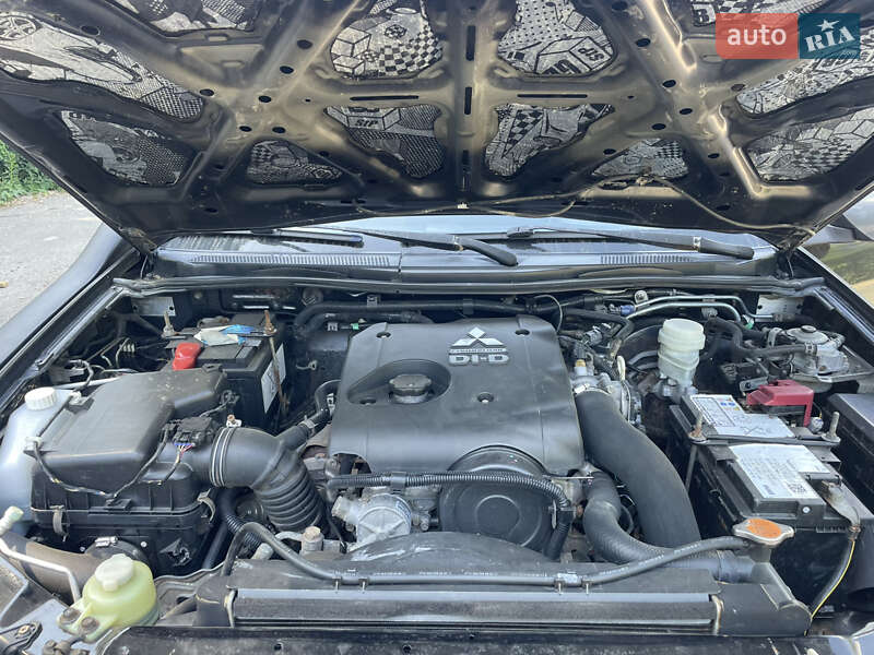 Пикап Mitsubishi L 200 2011 в Киеве