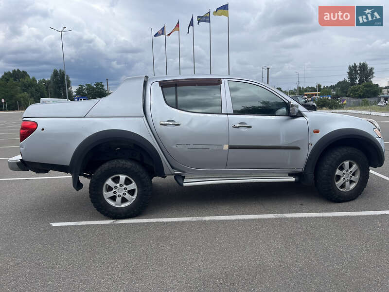 Пикап Mitsubishi L 200 2008 в Киеве