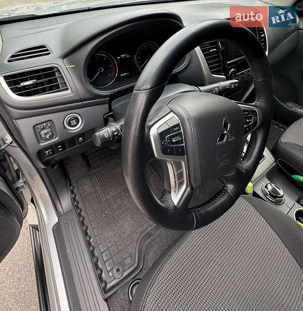 Пикап Mitsubishi L 200 2018 в Киеве