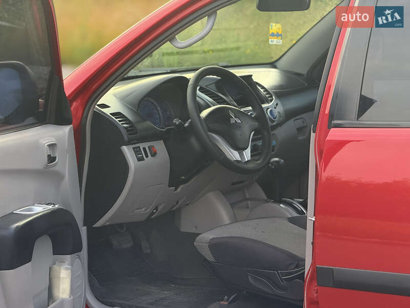 Пикап Mitsubishi L 200 2008 в Мене