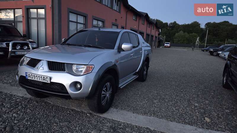 Mitsubishi L 200 2008
