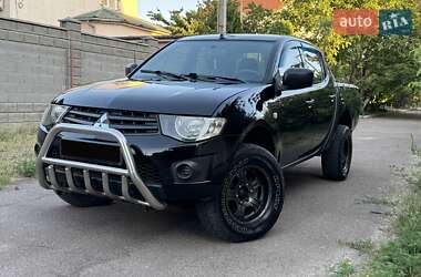 Пікап Mitsubishi L 200 2010 в Одесі