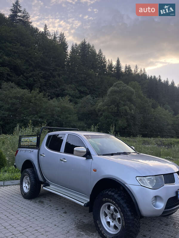 Mitsubishi L 200 2008