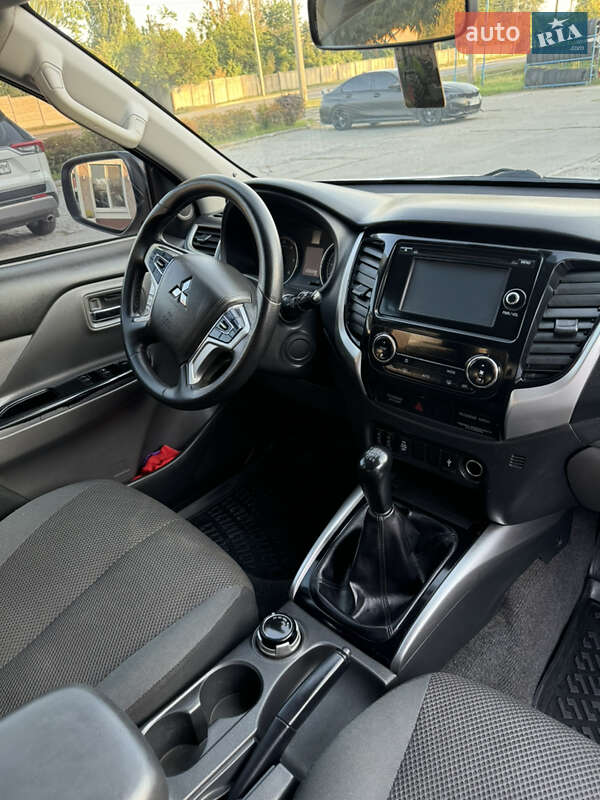 Пикап Mitsubishi L 200 2016 в Харькове фото 14 Пикап Mitsubishi L 200 2016 в Харькове