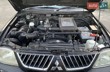 Пикап Mitsubishi L 200 2006 в 