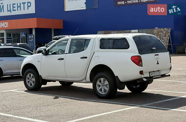 Пикап Mitsubishi L 200 2012 в 