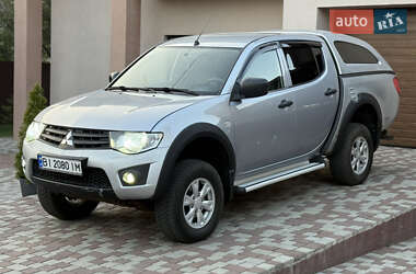 Пикап Mitsubishi L 200 2011 в 