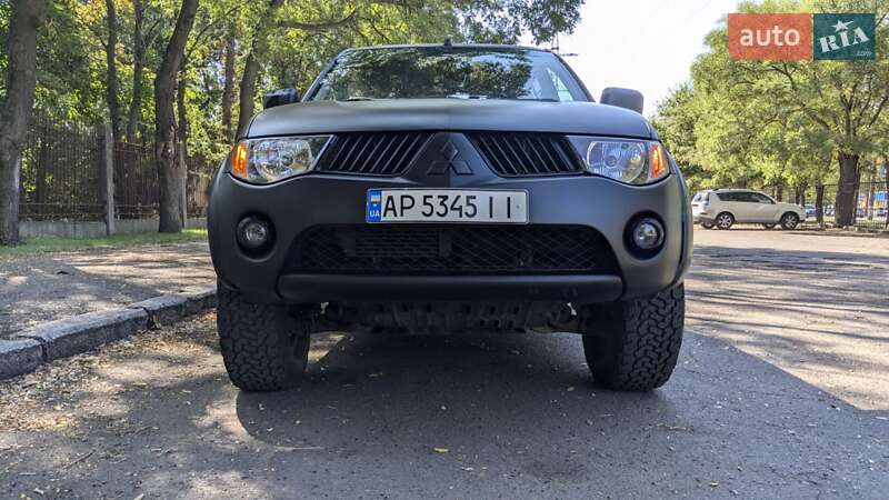 Mitsubishi L 200 2008