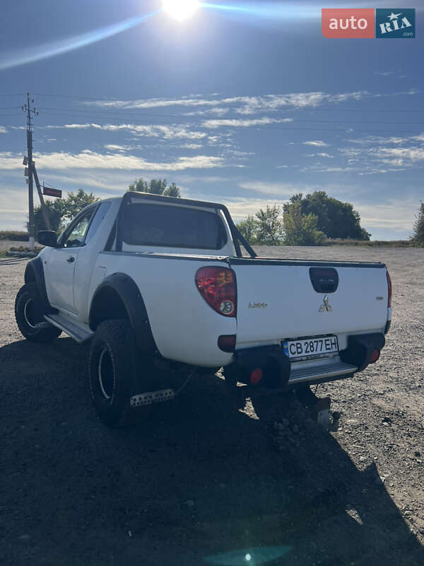 Пикап Mitsubishi L 200 2007 в Пирятине