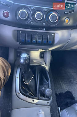 Пикап Mitsubishi L 200 2007 в Пирятине
