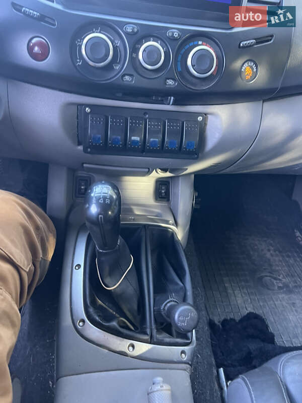 Пикап Mitsubishi L 200 2007 в Пирятине