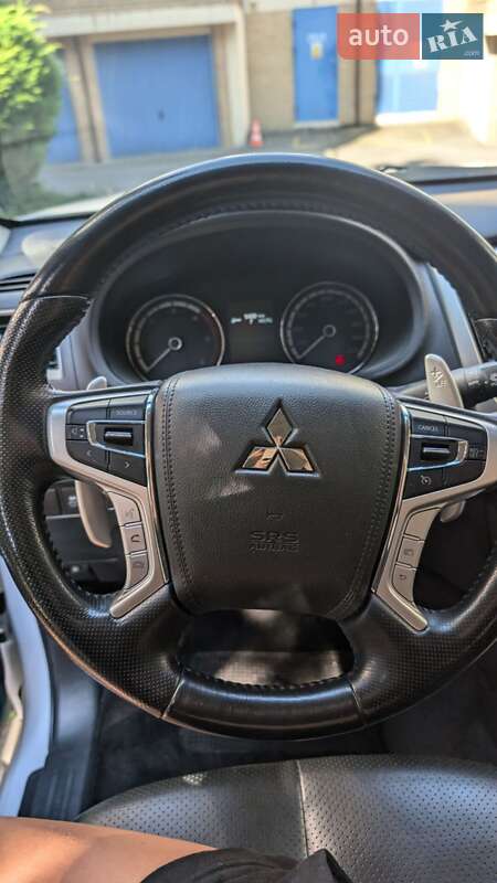 Пикап Mitsubishi L 200 2019 в Киеве