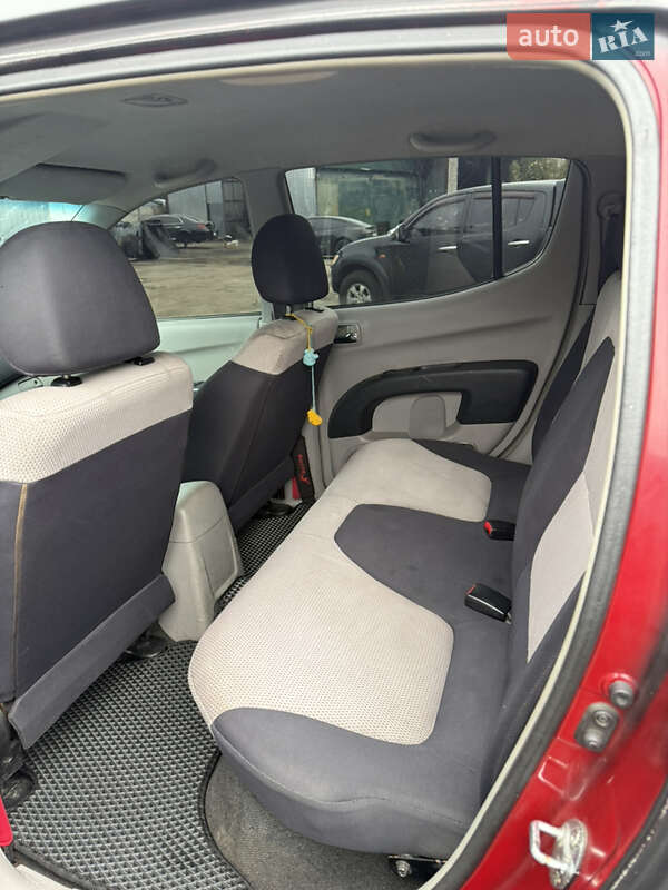 Пикап Mitsubishi L 200 2007 в Житомире