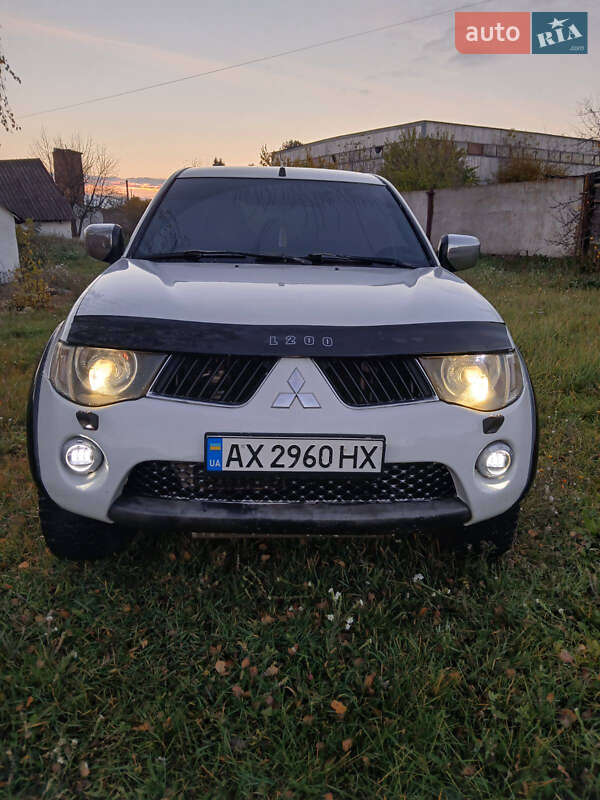 Пикап Mitsubishi L 200 2008 в Краснокутске фото 2 Пикап Mitsubishi L 200 2008 в Краснокутске